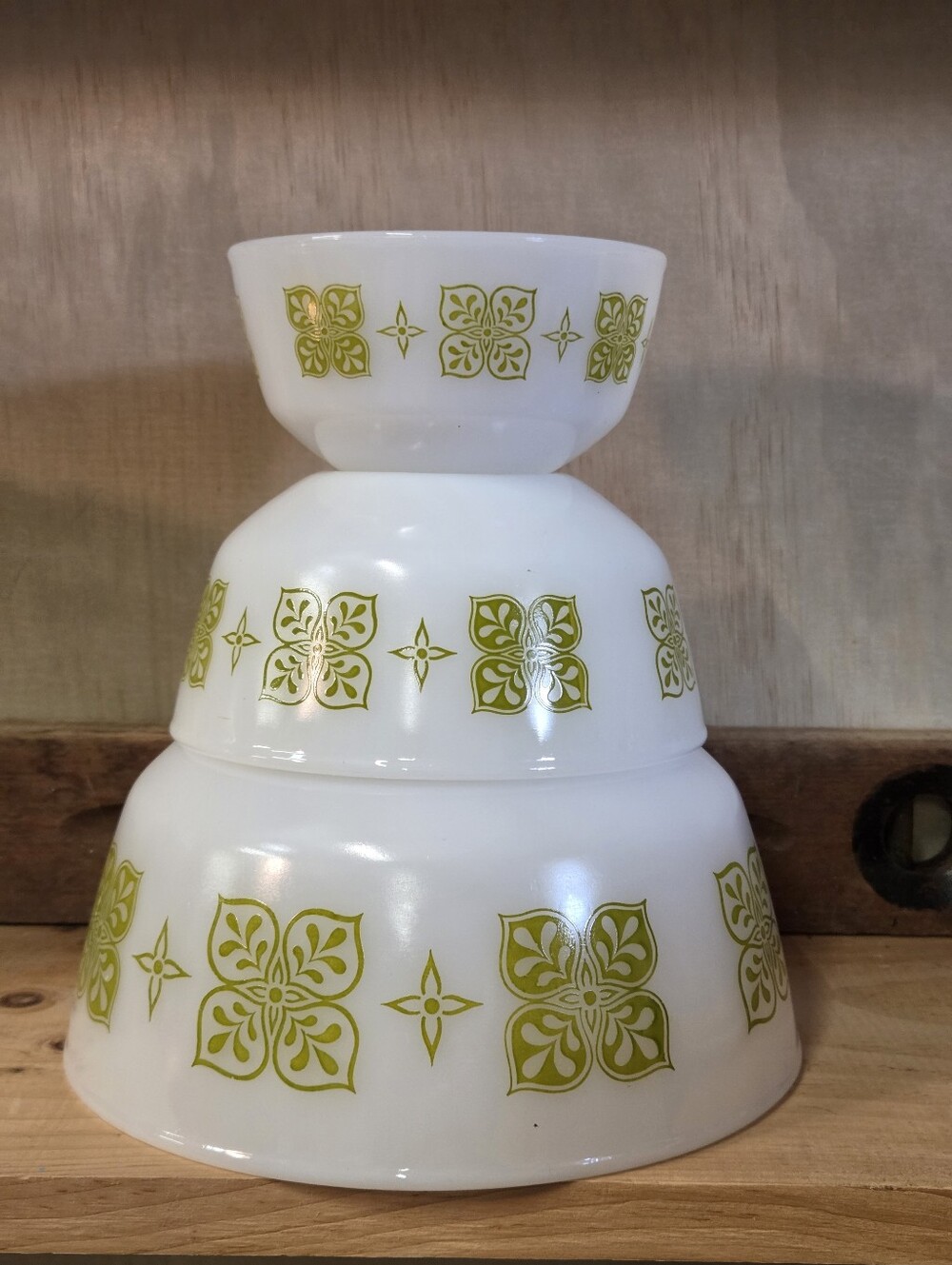 Vintage Fire-King Dutch Clover Mixing Bowls Set